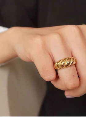 法式复古牛角包扭线小众设计感时尚戒指女简约ins小众设计指环女