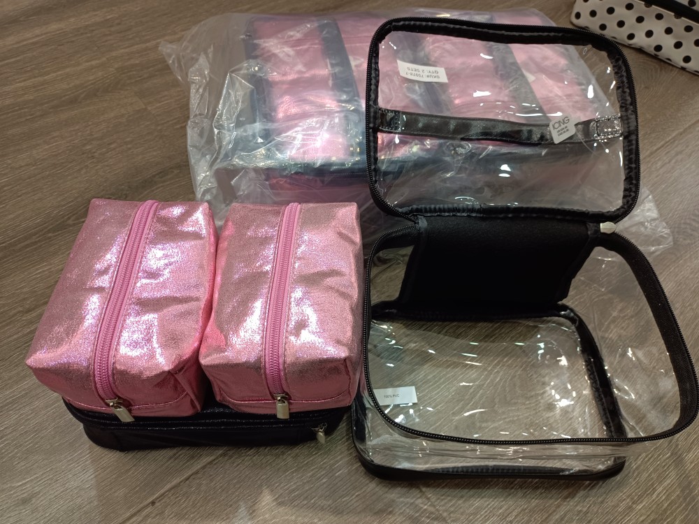 出美单微瑕疵大号四件套化妆包透明礼物袋洗漱包