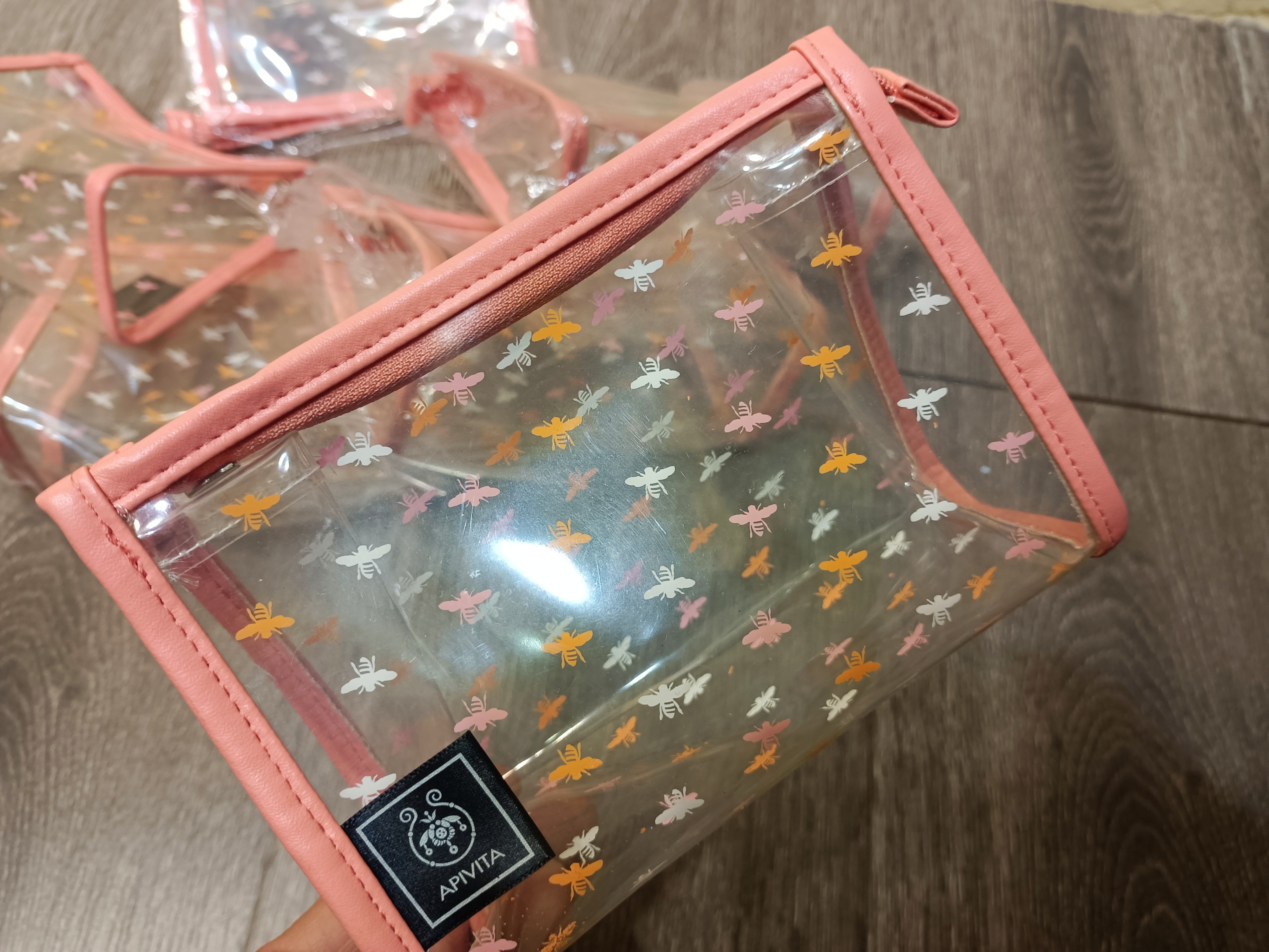订单现货果冻胶软软的透明小号拉链包小蜜蜂收纳袋随身轻便化妆包