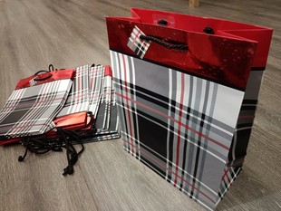 订单库存瑕疵大号竖版黑格子大气围巾服装商务礼品包装手提袋纸袋