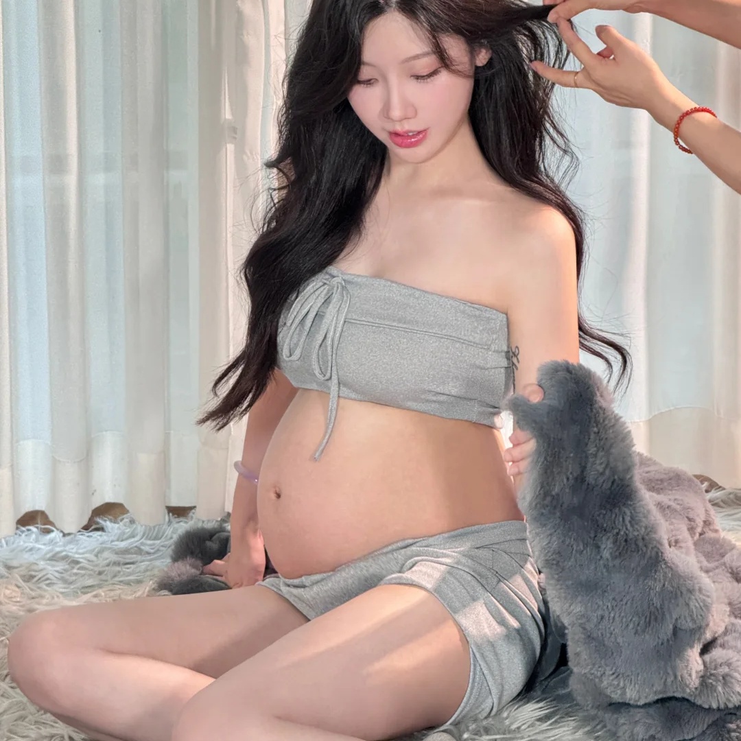 新款唯美孕妇拍照一字肩抹胸套装影楼摄影孕妈大肚照短裤性感服装