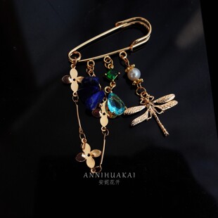 【池上蜻蜓】安妮花开原创蜻蜓花朵胸针女金色链条挂件别针