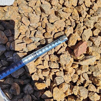 黄锈石砾石碎石柏坡黄砾石机制花岗岩柏坡黄碎石黄麻石子造景铺面