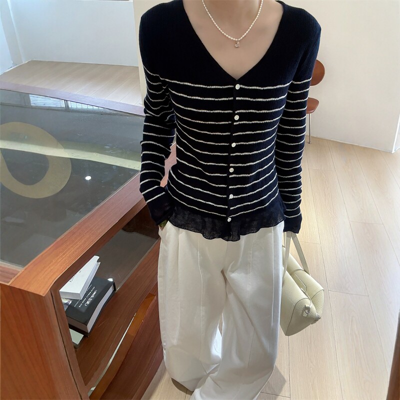 欧洲站2026春季新款欧货下摆拼网纱V领宽松休闲条纹羊毛针织开衫