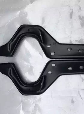 风骏系列长城炮后保险杠支架