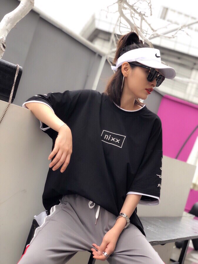 ¶¶Òô2018ÏÄпî°ëÐä¿íËÉ´óT ½õÃÞÅÖTÐôÅ®Öг¤¿î ¸ß¶Ë´ÌÐå×ÖĸÉÏÒÂ