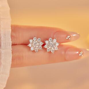 高级感太阳花S925银耳钉简约百搭莫桑石耳钉女银饰气质轻奢耳饰