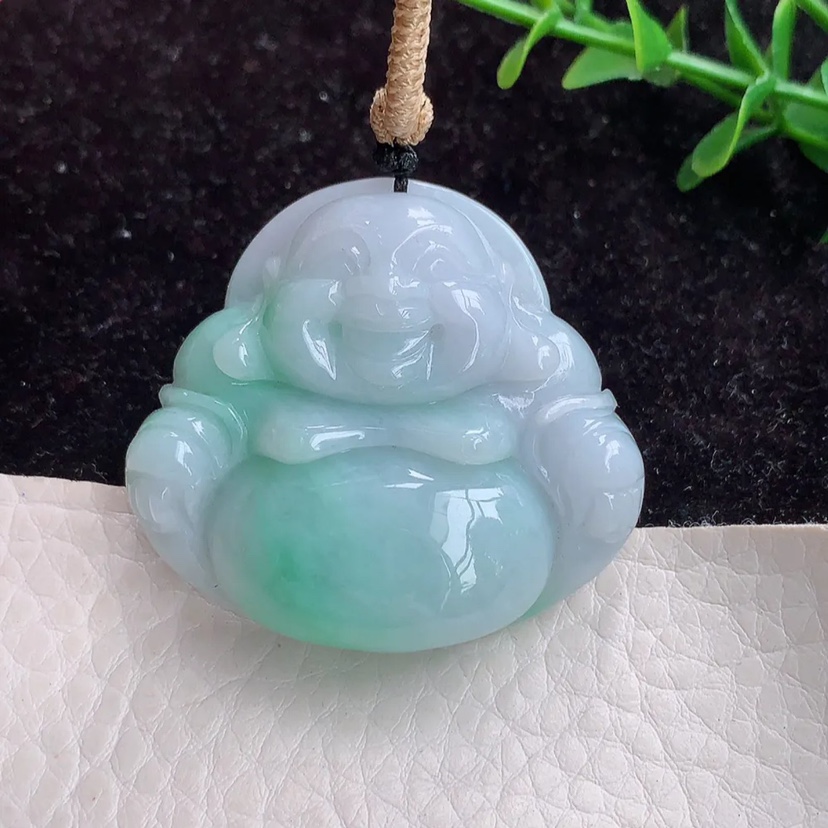 zen自然光 缅甸翡翠A货飘绿大佛公 开心佛玉吊坠38.6*42.5*12mm