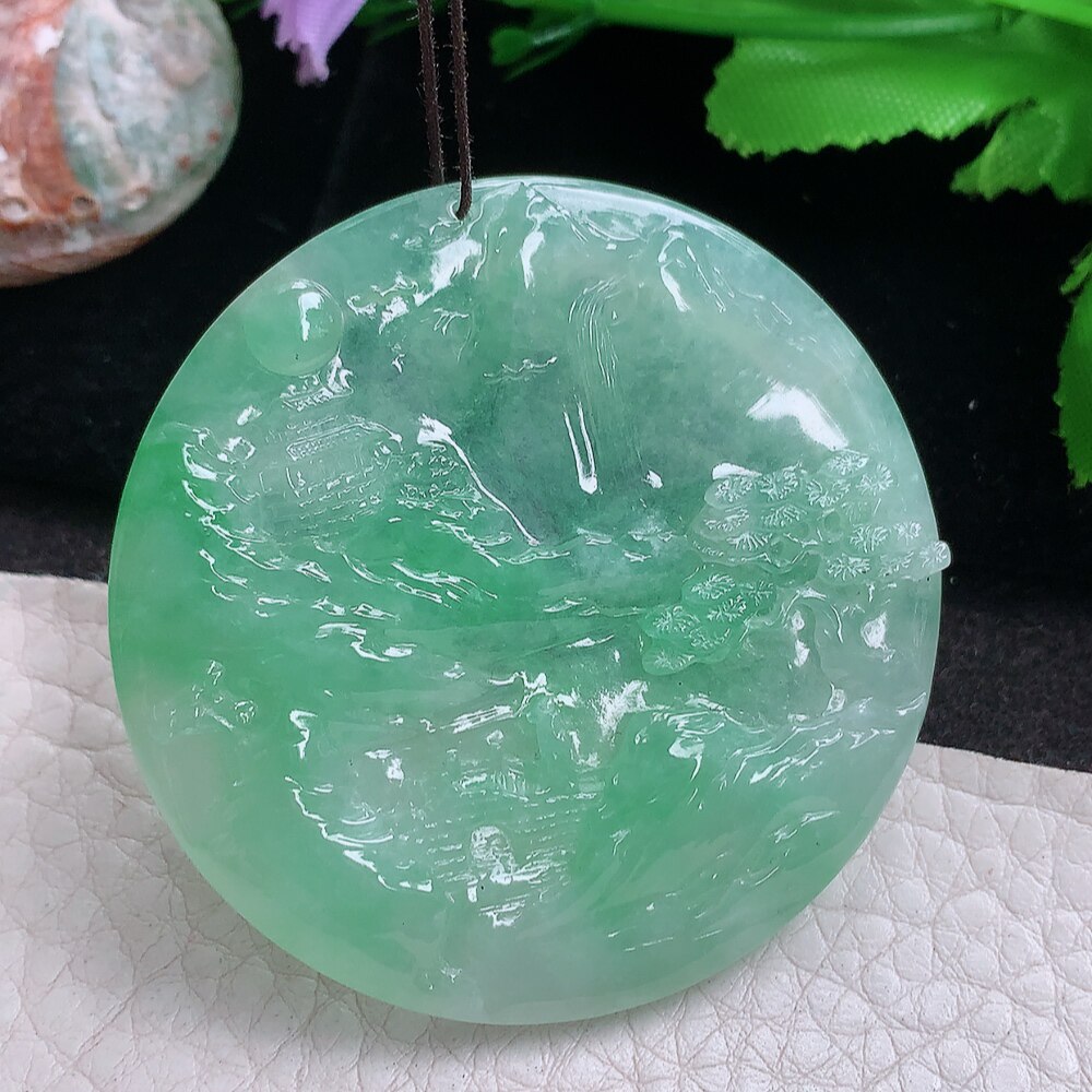 zc实拍50.5*5.4缅甸翡翠冰透浅阳绿山水牌吊坠 旭日东升玉坠