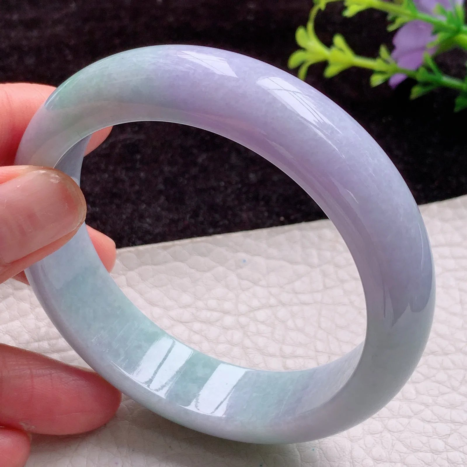 js实拍58*15.5*8.8轮胎镯天然翡翠手镯春带彩时尚正圈玉镯 玉手环