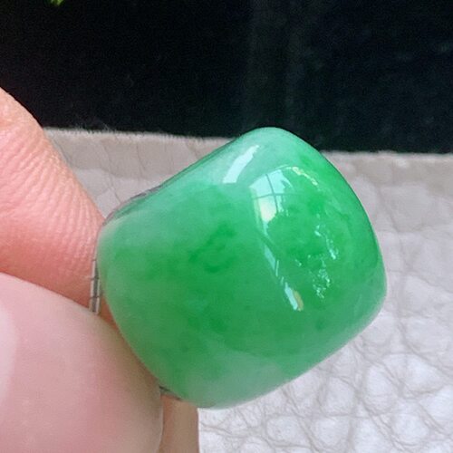 xqa实拍12.6*15.3天然缅甸翡翠a货冰胶满绿路路通 财运亨通玉吊坠