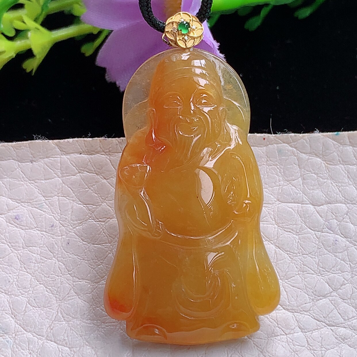 x54自然光43.3*25.5*4.6天然缅甸翡翠冰红翡财神爷吊坠吉祥招财坠