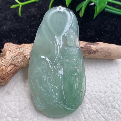 xqa自然光 缅甸翡翠A货冰种晴水绿御龙观音神龙护主60.8*31*5.9mm