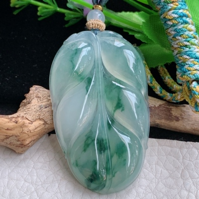 gp 实拍54.3*33.2*6缅甸天然翡翠冰种飘花叶子吊坠金枝玉叶玉坠