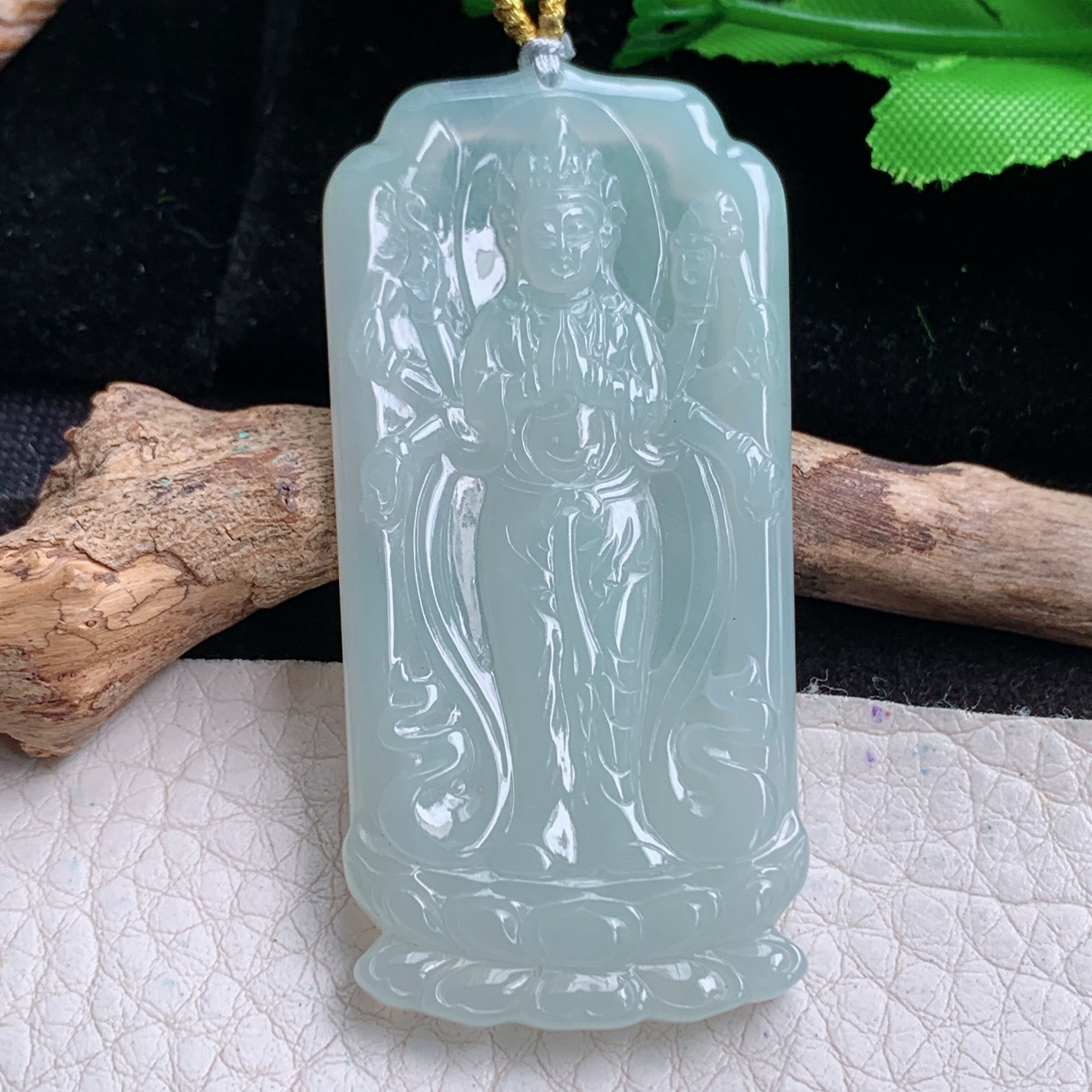 rp实拍57.6*28.3*5 缅甸翡翠冰润千手观音 玉观音玉吊坠 玉挂件