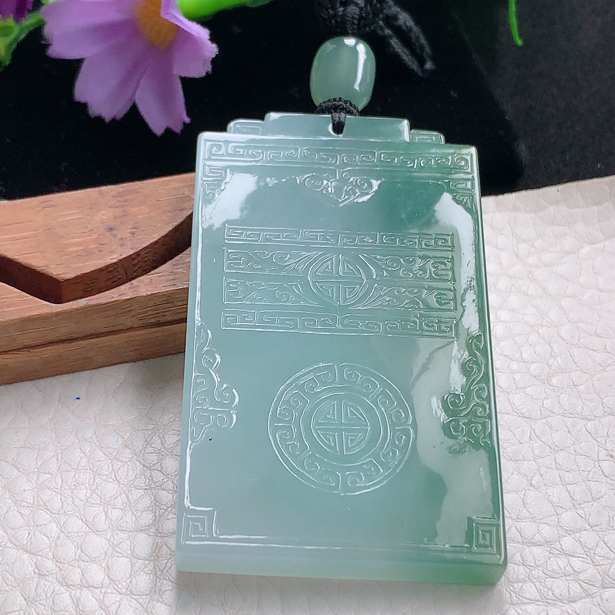 yl自然光65*47.8*6天然缅甸翡翠怀古款平安无事牌玉吊坠 玉挂件