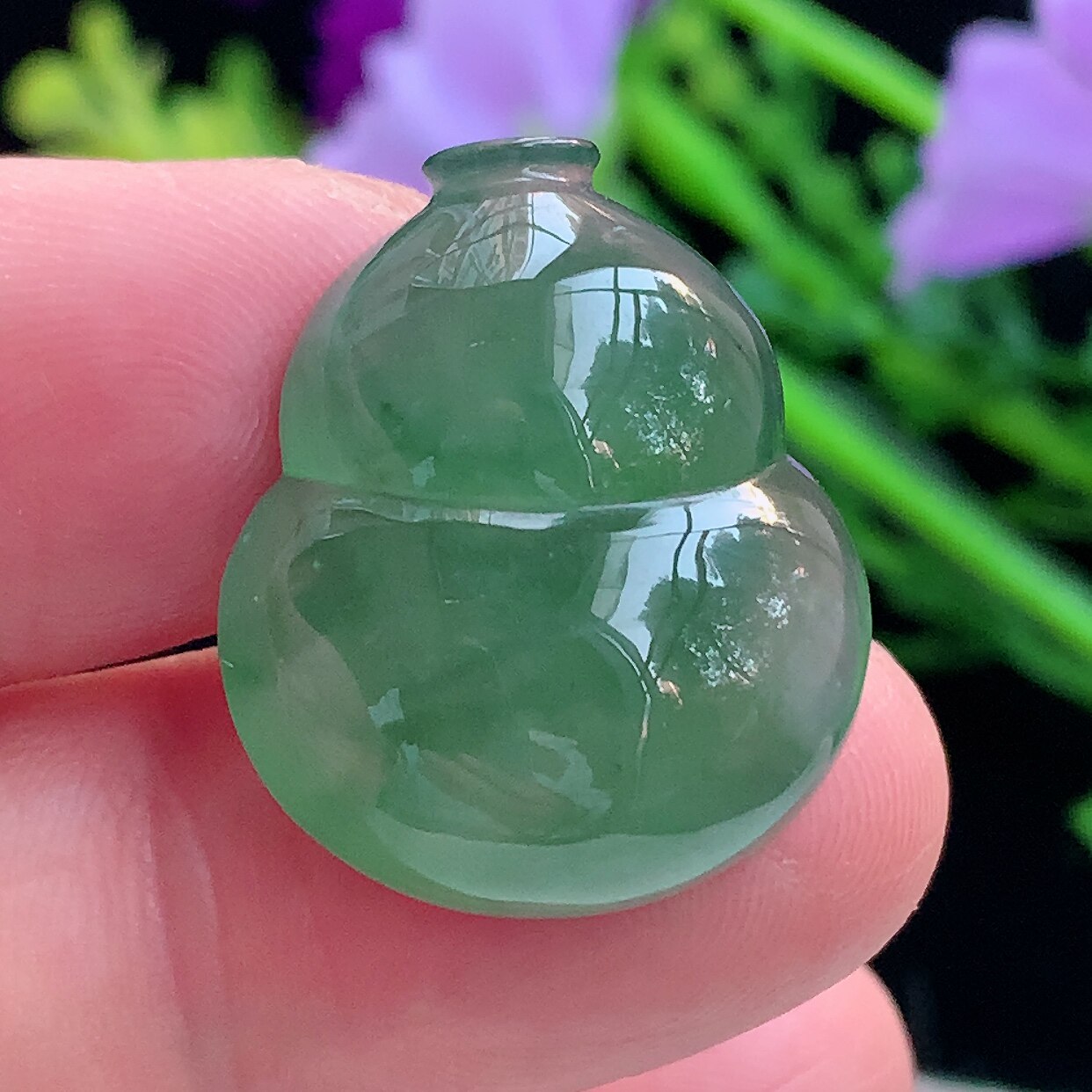 lz自然光23.3*20*9.2镶嵌款缅甸翡翠精雕冰油饱满葫芦吊坠 玉挂件