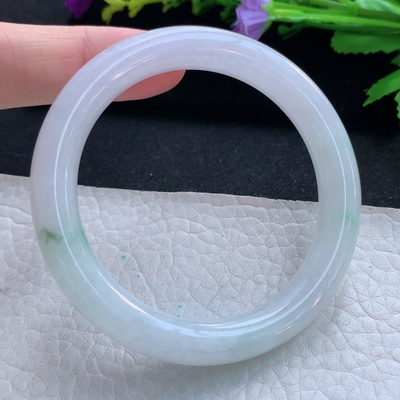 n实拍53.5*9.5*8.8美人镯 天然缅甸翡翠玉手镯飘清爽圆条叮当镯