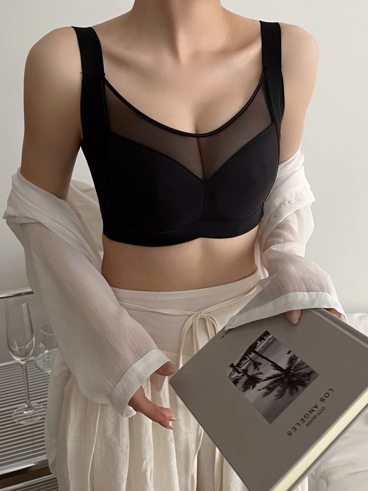 齐黛丽新款大胸显小全罩杯文胸夏季超薄无痕光面内衣