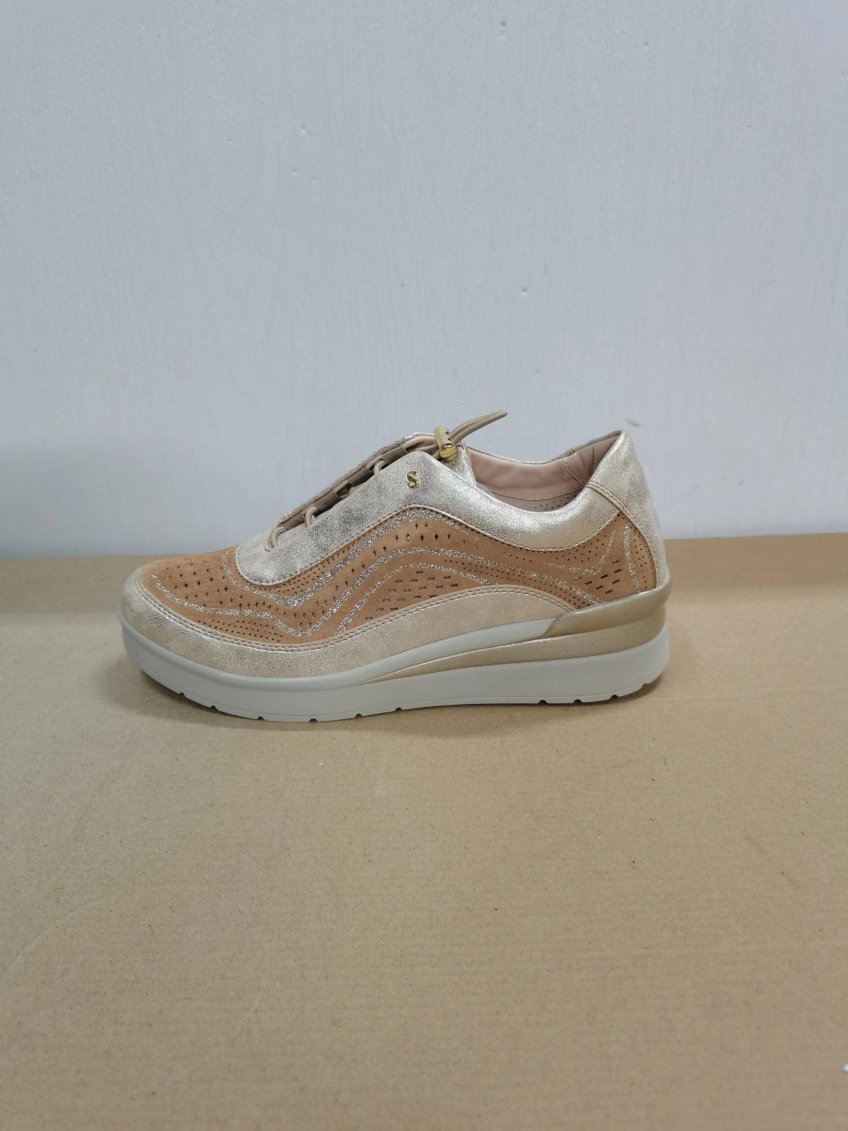 STONEFLY斯通富来女鞋中跟增高轻便舒适休闲鞋36/37/38/39/4042码