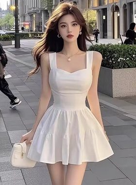 修身显瘦辣妹风短款蓬蓬裙