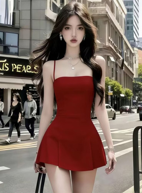 气质辣妹红色吊带性感连衣裙女2026夏季新款修身显瘦露肩纯欲裙子
