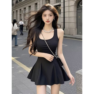 纯欲风性感无袖收腰黑色背心裙女2026夏季新款气质显瘦短款连衣裙