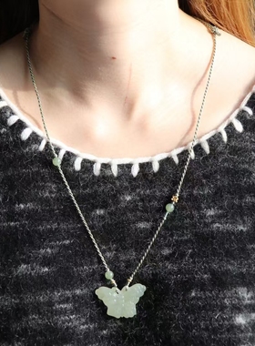 天然和田玉吊坠蝴蝶项链女锁骨链颈链毛衣链送妈妈礼物