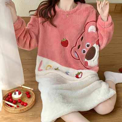 带胸垫珊瑚绒初中生睡裙女款加厚秋冬季青少年女孩加绒睡衣高中生