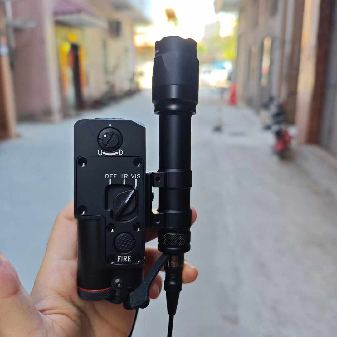 金属红外线绿激光指示器