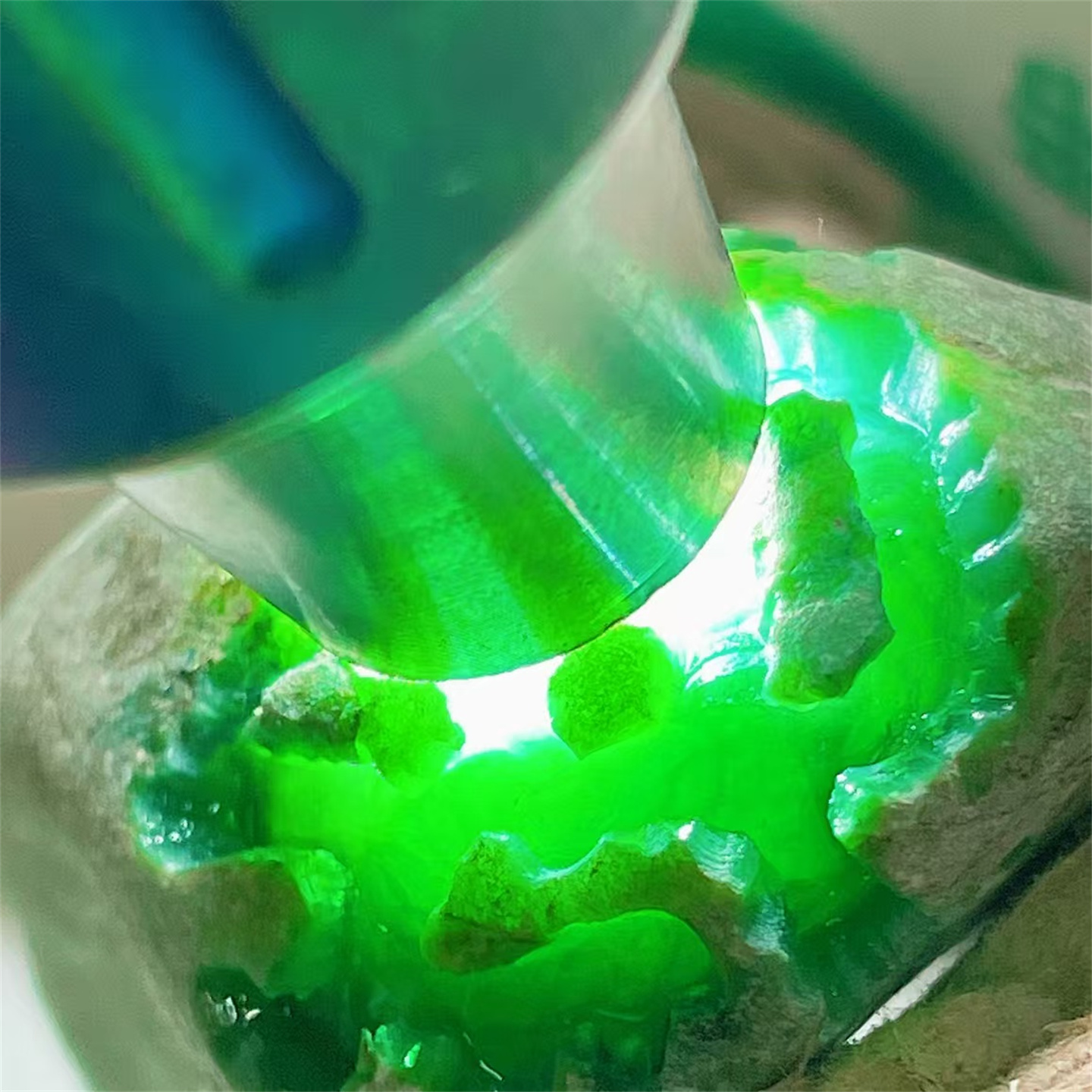 缅甸老坑后江翡翠原石色料72g