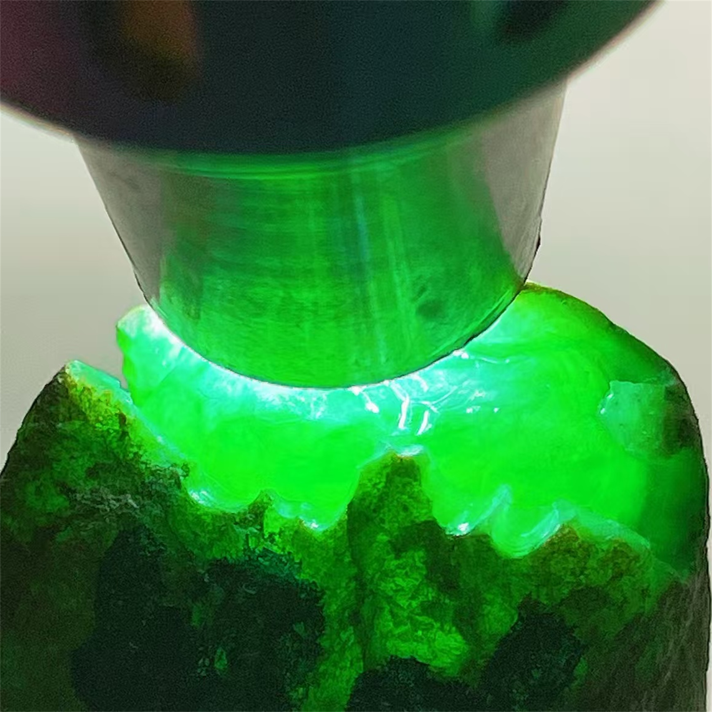 缅甸后江老坑翡翠原石18克