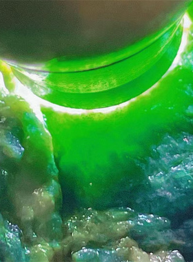 H83423 缅甸天然翡翠原石老坑木那场口色料手镯料 重8.3公斤