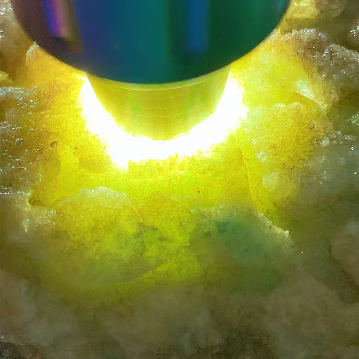 A82328 缅甸天然翡翠原石木那场口开窗手镯料 重2.1公斤