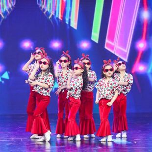 喇叭裤复古套装幼儿园演出服衬衫年代花港风8090舞蹈走秀主题儿童