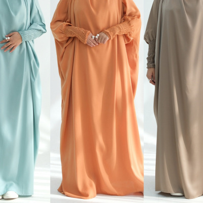 长袖连头巾连衣裙Large elastic cuff long sleeve hooded dress