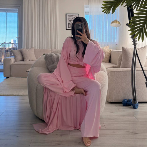 奢华纯色三件套装Luxury solid color leisure three-piece suit