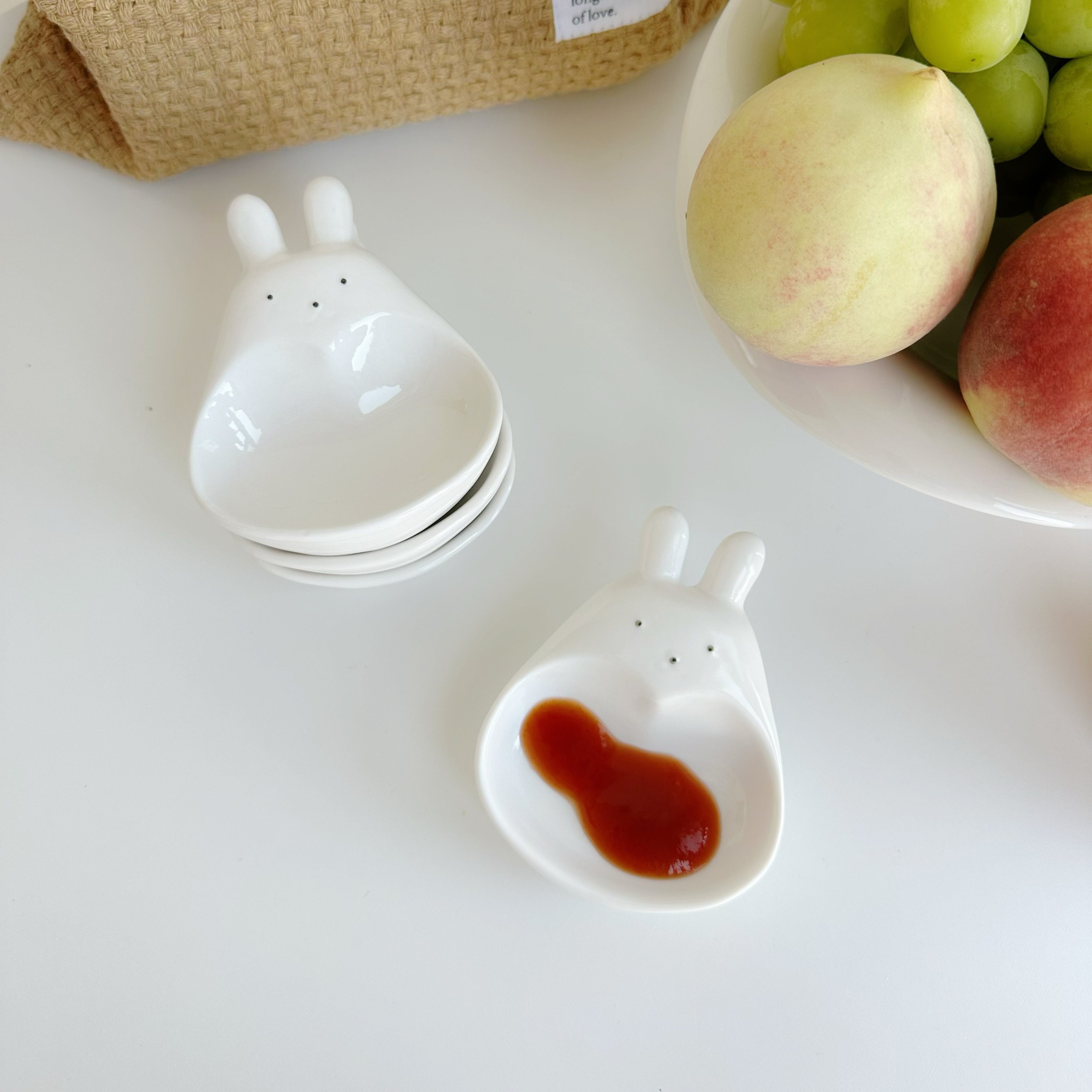 卡通可爱陶瓷蘸料碗醋碟图片