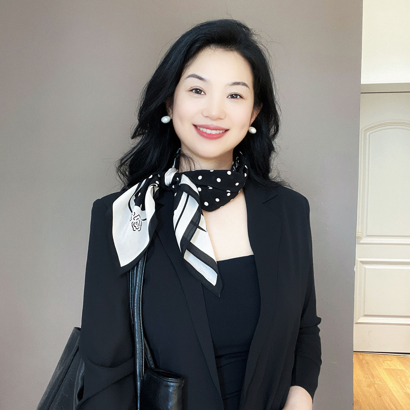黑色波点真丝丝巾女方巾100%桑蚕丝山茶花系脖装饰护颈乔其纱围巾
