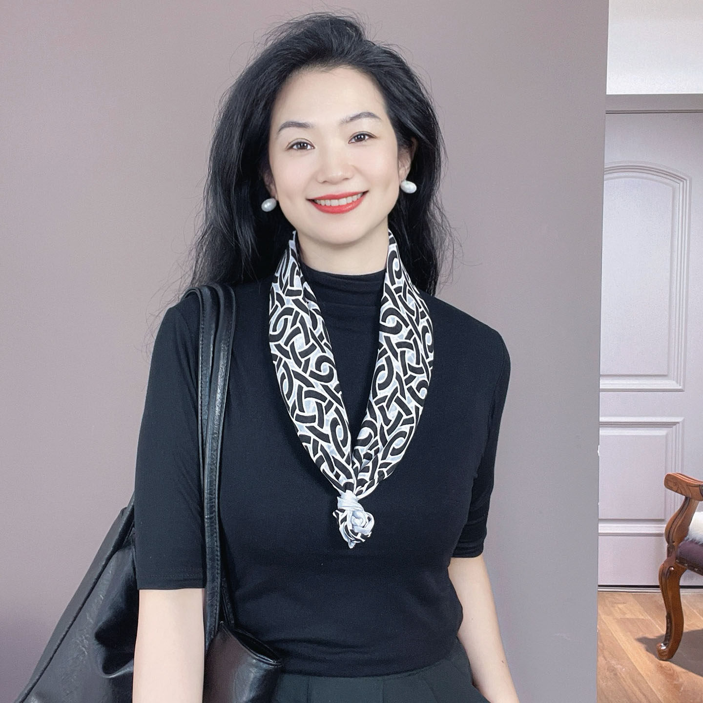时髦洋气！浅灰色双绉真丝丝巾女中方巾100%桑蚕丝春秋冬围巾领巾