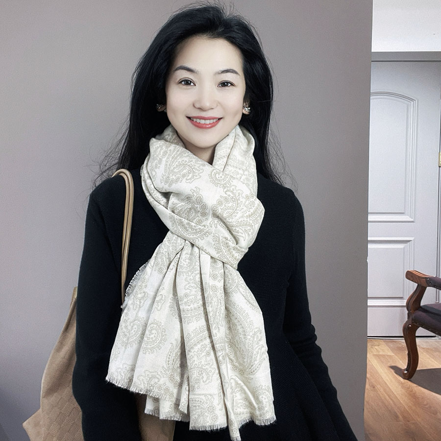 高贵优雅！米色腰果花仿羊绒围巾女士高级感保暖围脖春秋披肩两用