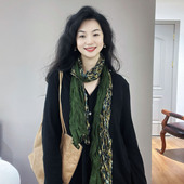 轻奢高级感 文艺长条围脖 绿色碎花拼色褶皱棉麻围巾女2025新款