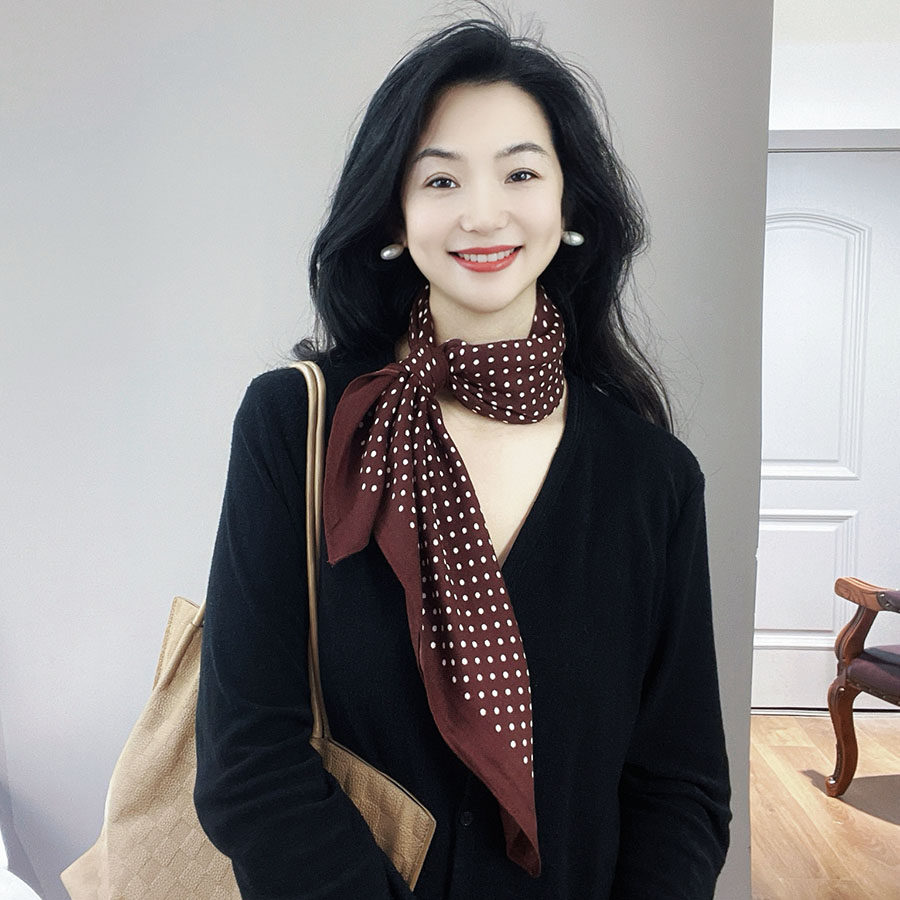 赫本风波点棉麻方巾枣红色丝巾系脖装饰护颈小围脖2025新款百搭