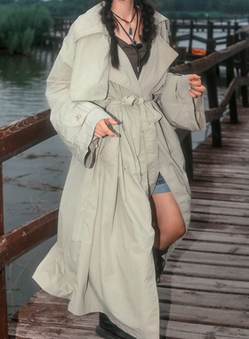 复古纯色薄款防晒风衣女开叉宽松绑带双排扣拼接超长外套夏