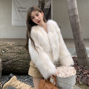 2025冬新款环保外套女短款仿狐狸毛皮草显瘦年轻时尚百搭毛毛大衣
