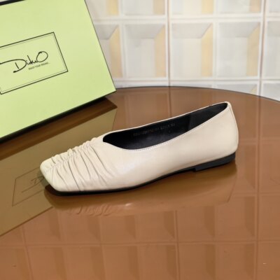 6P57/1CM羊皮清仓撤柜断码处理法式复古褶皱方头浅口女士单鞋春秋