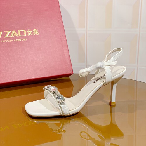 1134米色/夏季新款时尚百搭细跟露趾一字扣带女士凉鞋