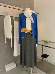 高腰显瘦休闲半身裙套装 背心 女 伊嘉克莱因蓝镂空针织开衫 Y.JIA