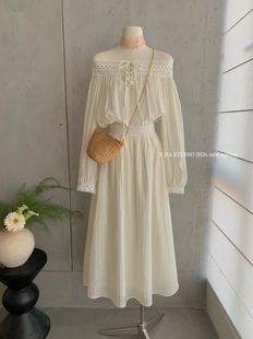 高腰A字半身裙套装 高级设计感镂空花边一字肩上衣 伊嘉法式 Y.JIA