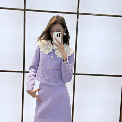 一起早春大翻领毛呢短外套+半身裙套装（含20羊毛）X5800-1